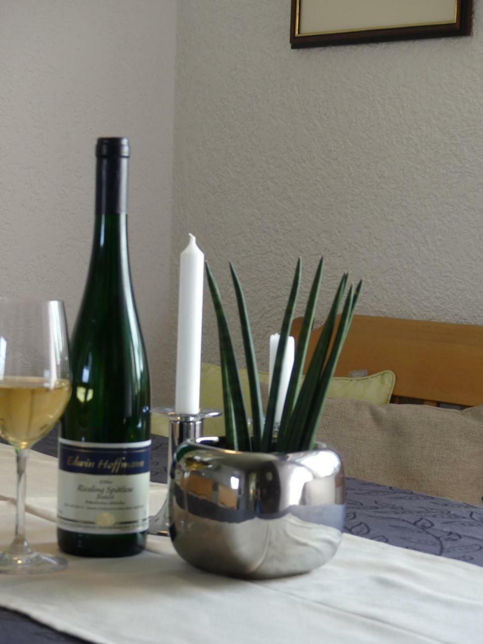 Weingut & Gaestehaus Edwin Hoffmann Тритенхайм Екстериор снимка